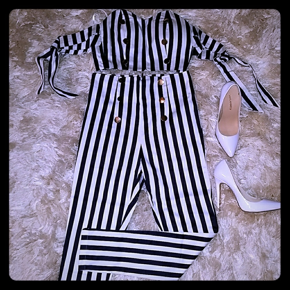 New with tag  two pieces striped outfits